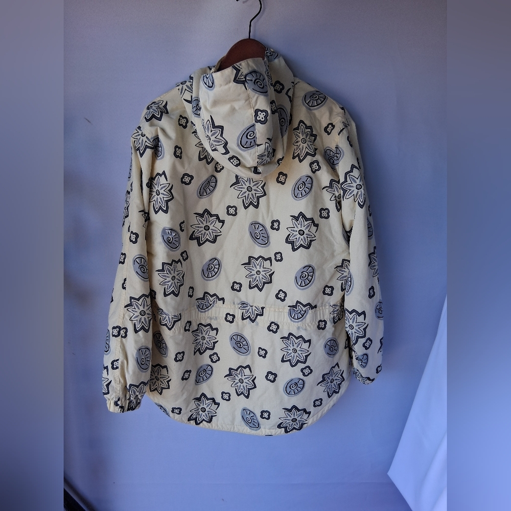 Vintage Womens L.L. Bean Cream Hooded Puffer Jacket with Black Floral Print M. - Picture 2 of 9